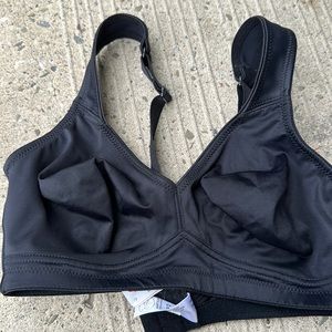 Anita Rosa Faia “Twin” black wireless bra. 34D